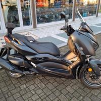 Yamaha X-Max 400 IRON MAX ABS