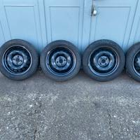 Cerchi e gomme per toyota aygo 165/60r15