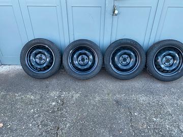 Cerchi e gomme per toyota aygo 165/60r15