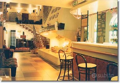 Immobile ad uso bar pizzeria