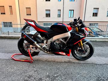 Tuono V4 FACTORY SE-09 SBK NUOVA SOLO 4 KM