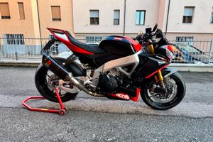 Tuono V4 FACTORY SE-09 SBK NUOVA SOLO 4 KM