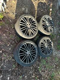 quattro cerchi in lega Mak 225/40/18