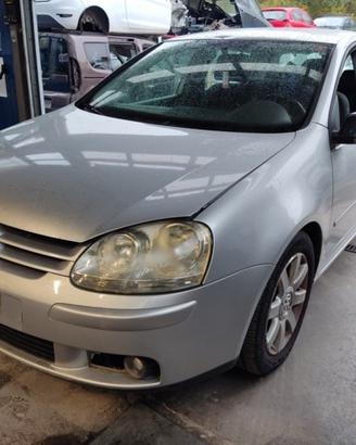 Ricambi VOLKSWAGEN GOLF 5 1598cc benzina del 2005