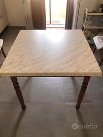 Tavolo da cucina