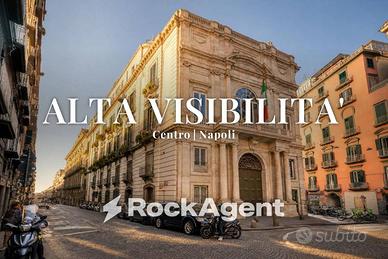 Immobile di 114 m² a Napoli