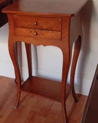 Mobiletto in legno