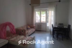 AMPIO BILOCALE ADIACENTE METRO CONCA D'ORO