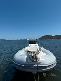 Nadir 28 gommone nuovo