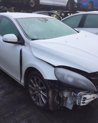 Volvo v40 2012
