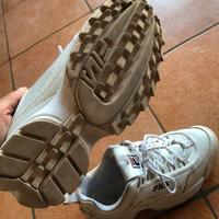 Scarpe seminuove tenute bene