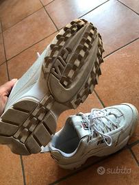 Scarpe seminuove tenute bene
