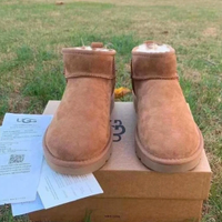 Stivaletti da donna UGG Classic Ultra Mini  N.37