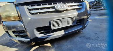 KIA SPORTAGE 4WD 2008 - PARAURTI ANTERIORE
