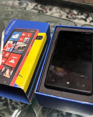 Nokia Lumia 820