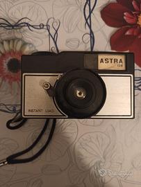 Macchina fotografica vintage Astra 126