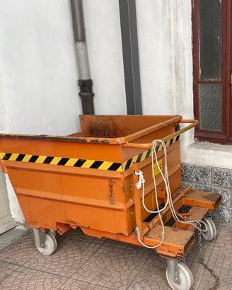 Cassonetto ribaltabile per muletto