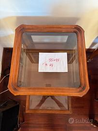 vetrinetta bassa 55x55 con 4 sportelli mogano