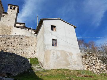 CASA INDIPENDENTE A SELLANO