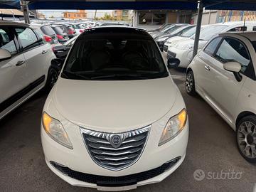 Lancia Ypsilon 1.3 MJT 16V 95 CV 5 porte S&S Plati