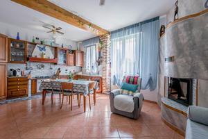5 LOCALI A MONTE SAN PIETRO