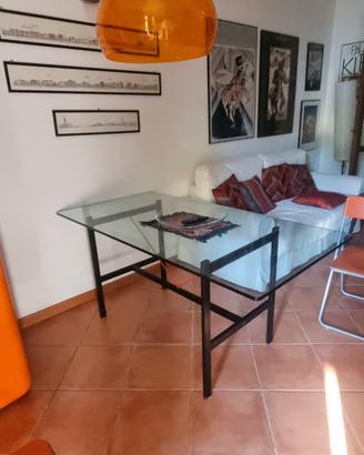 tavolo anni 70 con piano cristallo 