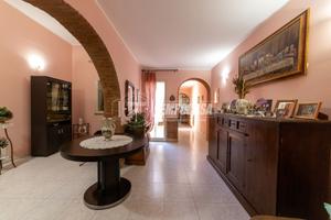 Casa indipendente con Terrazzo