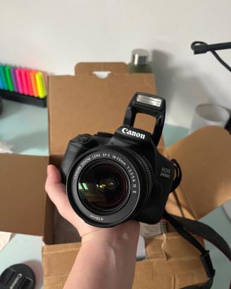 Fotocamera Canon EOS 2000D