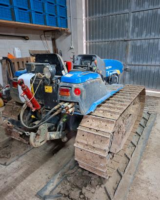 cingolato new holland TK75MA 