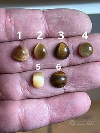 Cabochon in occhio di tigre naturale