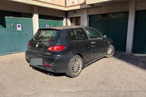 Alfa Romeo 147 1.6 120 Non Marciante Gratuita