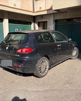 Alfa Romeo 147 1.6 120 Non Marciante Gratuita