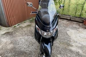 Suzuki Burgman 400