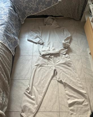 Tuta completa Zara -colore grigio-felpa+pantalone
