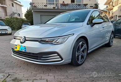 Volkswagen Golf 2.0 TDI 150 CV DSG SCR Life