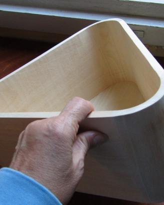 Contenitore triangolare in balsa