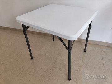 Tavolino in HDPE pieghevole 90x90 h 74 cm