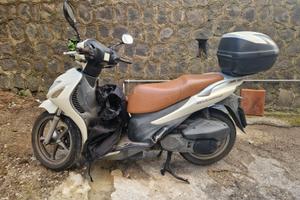 Suzuki Sixteen 150 - 2013