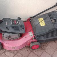 rasaerba a motore