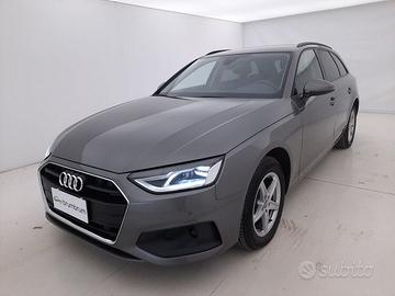 Audi A4 Avant Business S tronic BR904232 2.0 Mild 