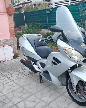 Malaguti spidermax 500 scooter moto