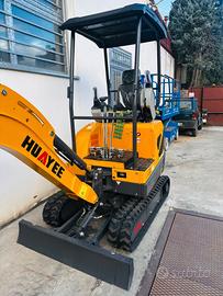 Kubota Mini escavatori 16 e 18 q.li (16 q.li nuovo