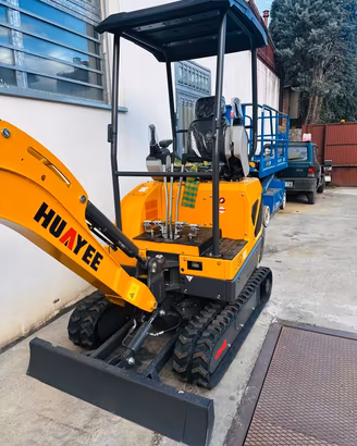 Kubota Mini escavatori 16 e 18 q.li (16 q.li nuovo
