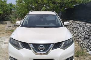Nissan x trail
