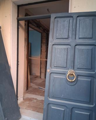 portone in legno massello 