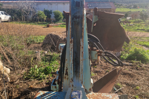 Aratro bivomere voltaorecchi Nardi