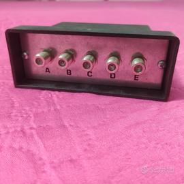 Divisore a 4 uscite per impianti TV satellitari