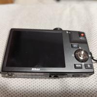 Nikon coolpix S8100