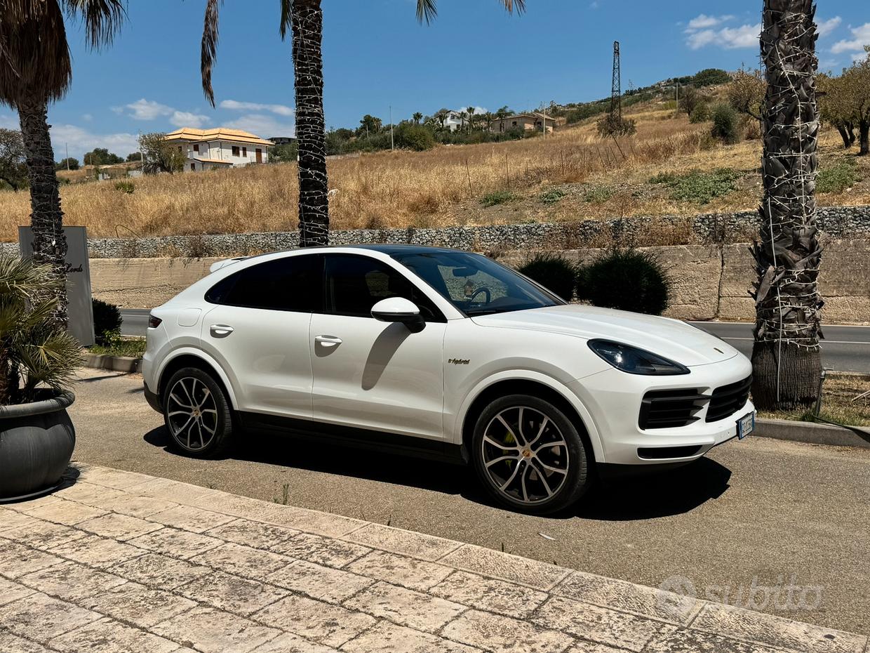 PORSCHE Cayenne Coupé