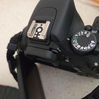 fotocamera digitale reflex Canon EOS600D 